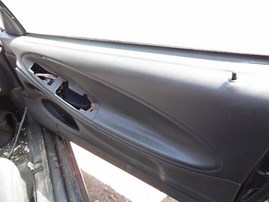 2003 FORD MUSTANG BLUE CPE 3.8L MT F18044